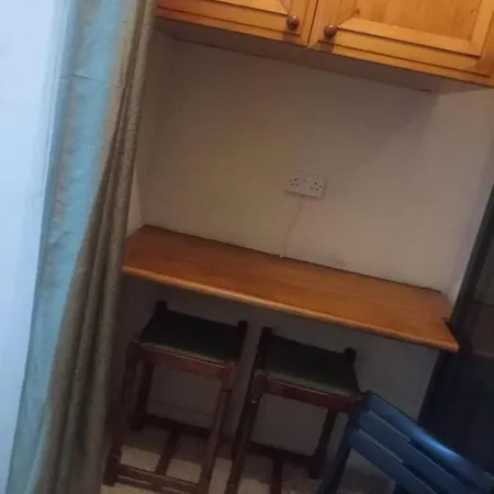 Bugibba Front Butts Inn 2 بيت ضيافة *