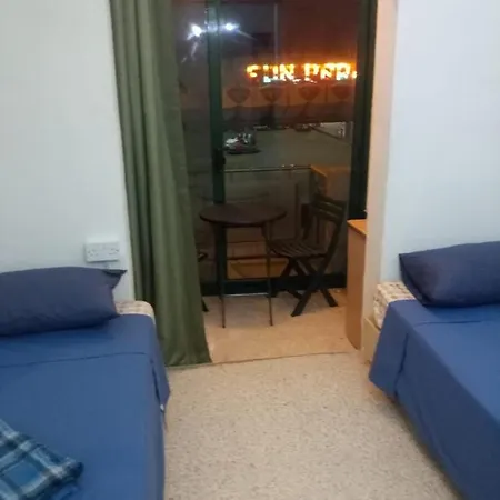 Bugibba Front Butts Inn 2 خليج سانت بول